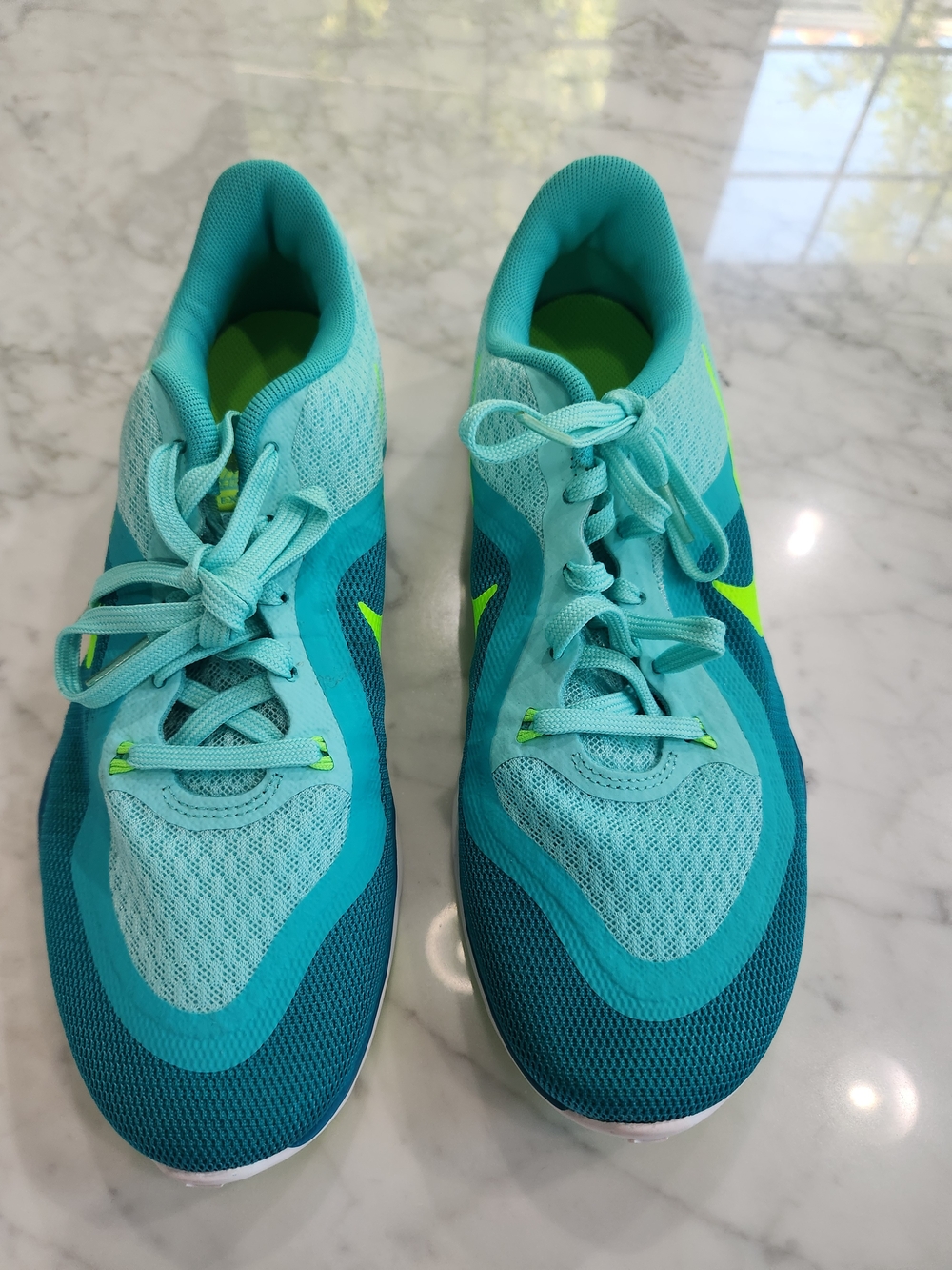 Nike Women's Teal & Aqua Athletic Shoes with Neon Accent, BRAND NEW.